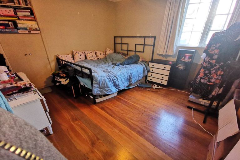 Photo of property in 1/17 Clifton Terrace, Kelburn, Wellington, 6012