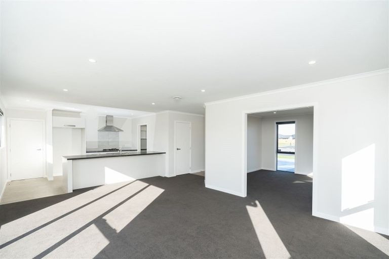 Photo of property in 18 Kimbrae Drive, Rototuna North, Hamilton, 3210