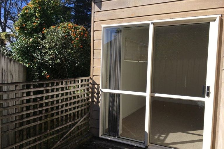 Photo of property in 39 Weldene Avenue, Glenfield, Auckland, 0629