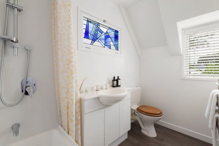 Photo of property in 2a Beaconsfield Street, Devonport, Auckland, 0624