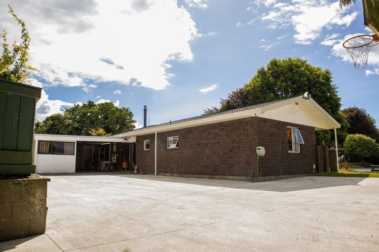 Photo of property in 24 Pembroke Road, Stratford, 4332