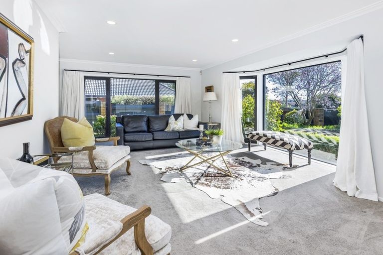 Photo of property in 50 Loloma Drive, Half Moon Bay, Auckland, 2012