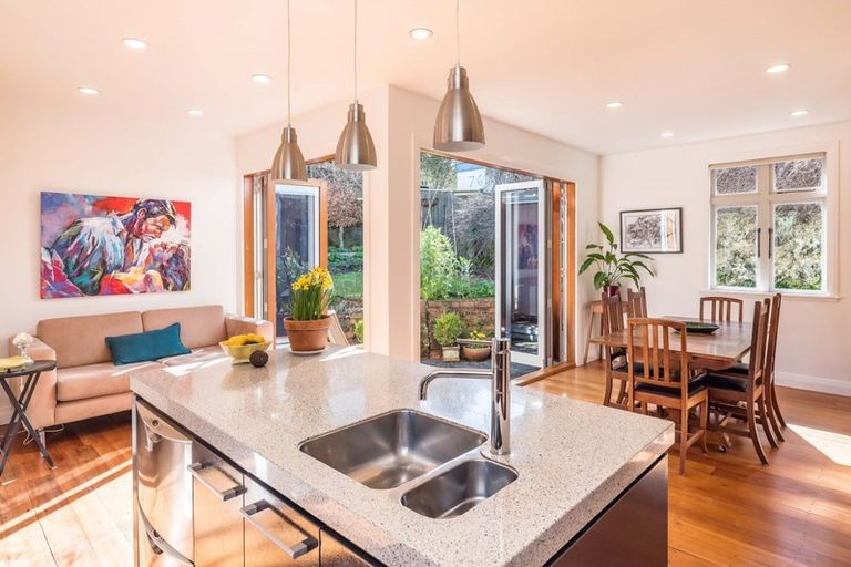 Photo of property in 78 Mortimer Terrace, Brooklyn, Wellington, 6021