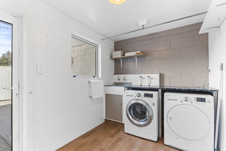 Photo of property in 1 La Salle Drive, Westown, New Plymouth, 4310