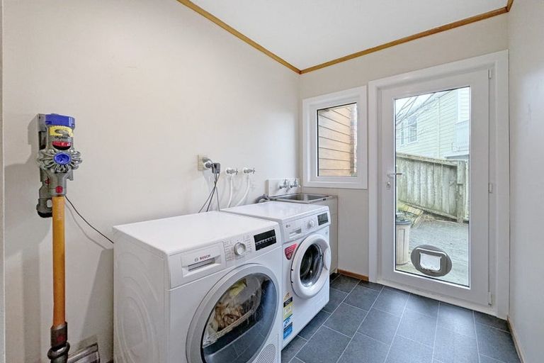 Photo of property in 7 Gavaskar Place, Khandallah, Wellington, 6035