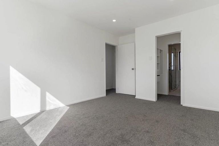 Photo of property in 6a Sunlands Drive, Manurewa, Auckland, 2102