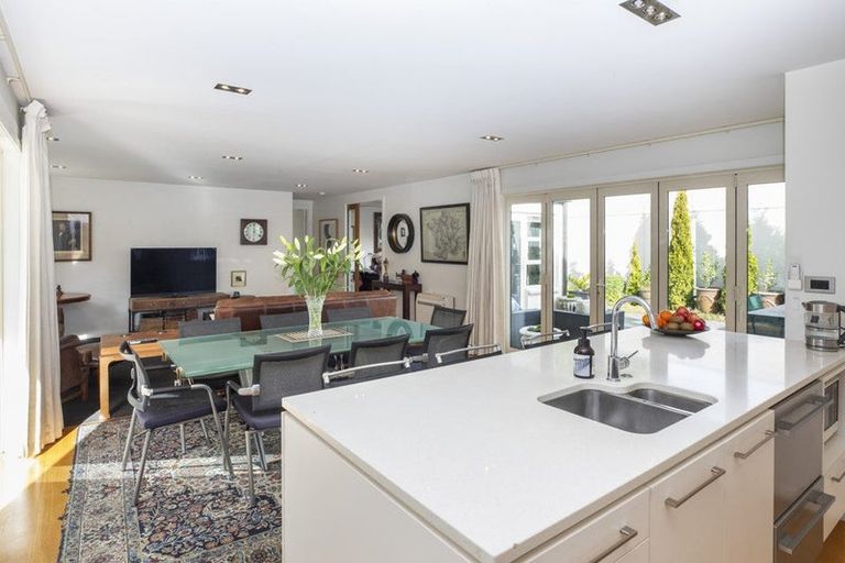 Photo of property in 98a Watford Street, Strowan, Christchurch, 8052