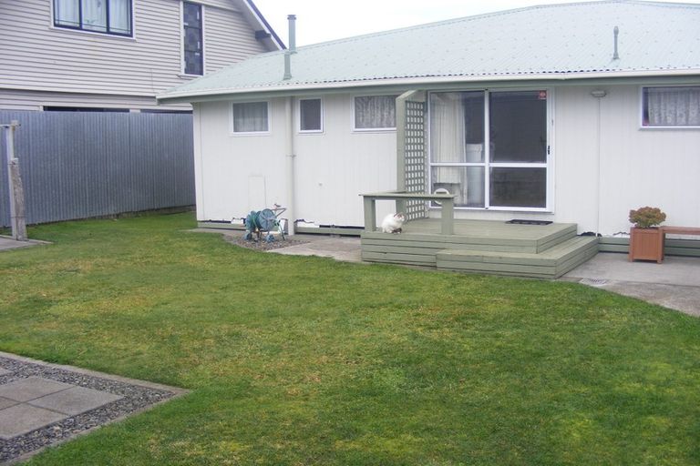 Photo of property in 5 Sanders Avenue, Westown, New Plymouth, 4310