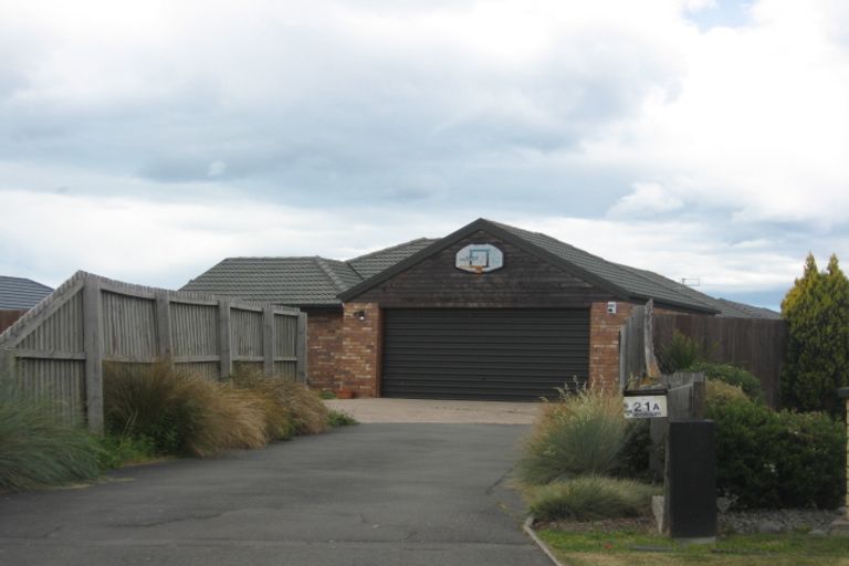 Photo of property in 21b Quantock Place, Burwood, Christchurch, 8083