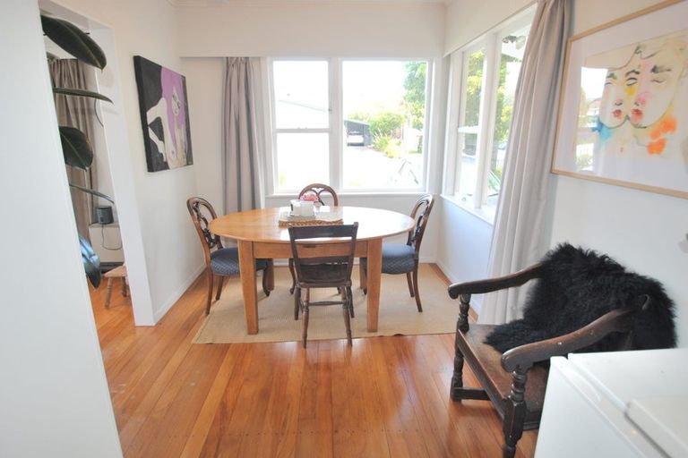 Photo of property in 5 Ruru Crescent, Heretaunga, Upper Hutt, 5018