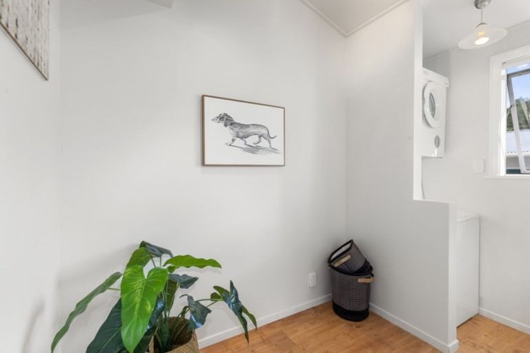 Photo of property in 4a Korau Grove, Stokes Valley, Lower Hutt, 5019