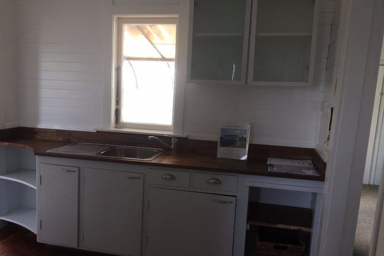 Photo of property in 18 Winter Street, Fairfield, Hamilton, 3214