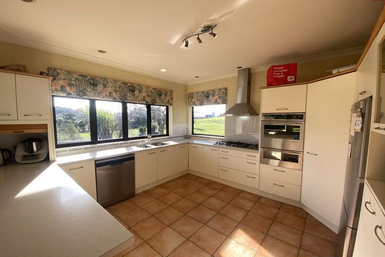 Photo of property in 98 Shakespeare Road, Waiuku, 2681