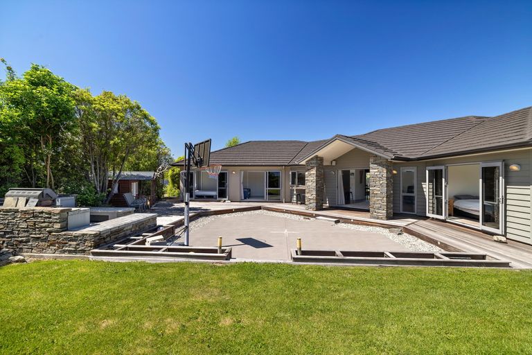 Photo of property in 11a Atkins Road, Luggate, Wanaka, 9382