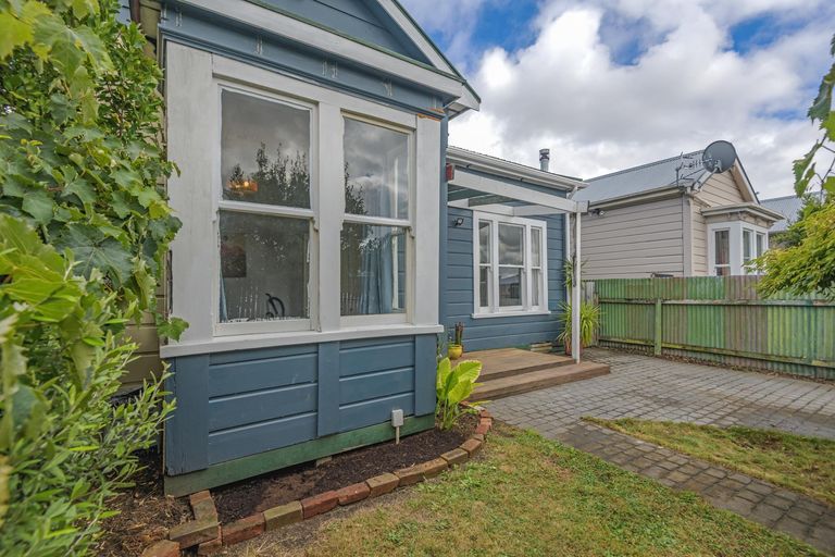 Photo of property in 52 Bourke Street, Palmerston North, 4410