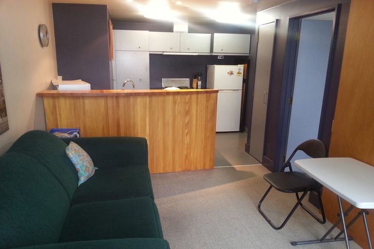 Photo of property in St Pauls Apartments, 42/43 Mulgrave Street, Thorndon, Wellington, 6011