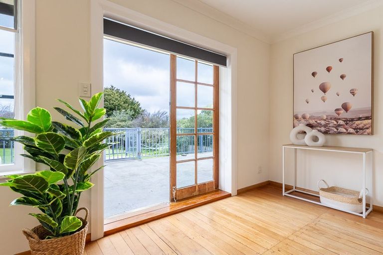 Photo of property in 4 Argyle Avenue, Levin, 5510