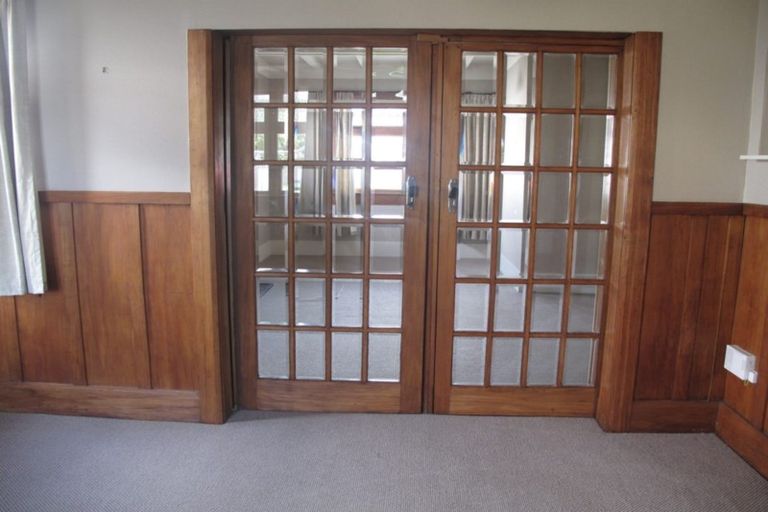 Photo of property in 25 Waldegrave Street, Palmerston North, 4410