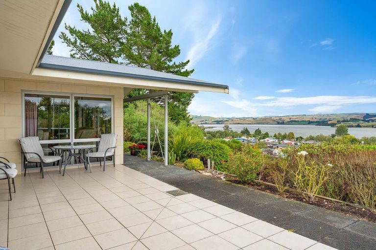 Photo of property in 28 Nore Street, Waihola, Milton, 9073
