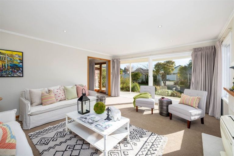 Photo of property in 21 Waiau Street, Cracroft, Christchurch, 8025