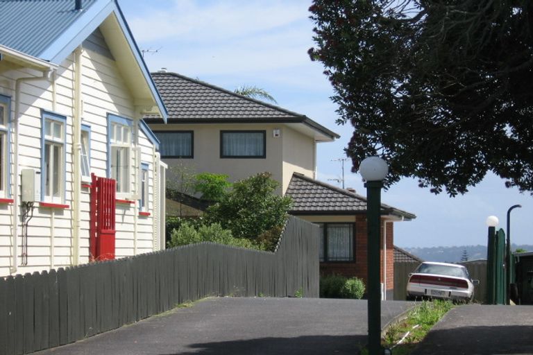 Photo of property in 6a Powell Street, Avondale, Auckland, 1026