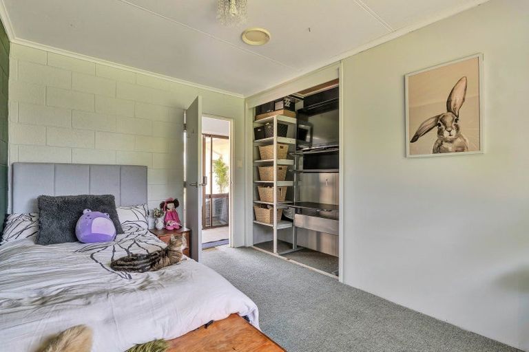 Photo of property in 2062 South Road, Otakeho, Hawera, 4678