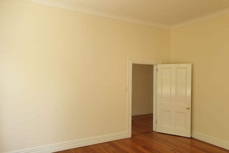 Photo of property in 78 Raroa Road, Kelburn, Wellington, 6012