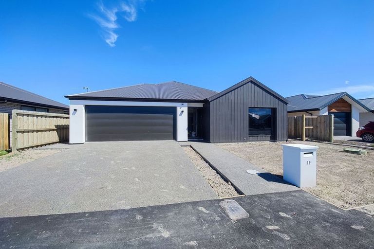 Photo of property in 19 Navarra Road, Halswell, Christchurch, 8025