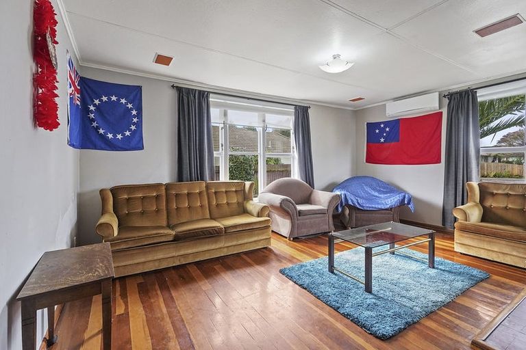 Photo of property in 17 Allenby Street, Bader, Hamilton, 3206