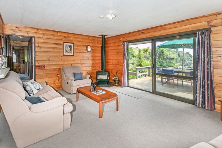 Photo of property in 11 Puriri Road, Te Kouma, Coromandel, 3581
