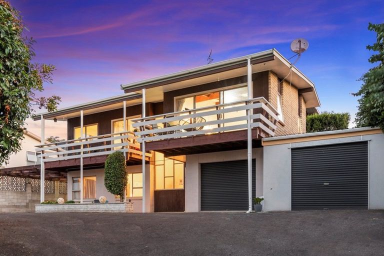 Photo of property in 25 Bellevue Road, Brookfield, Tauranga, 3110