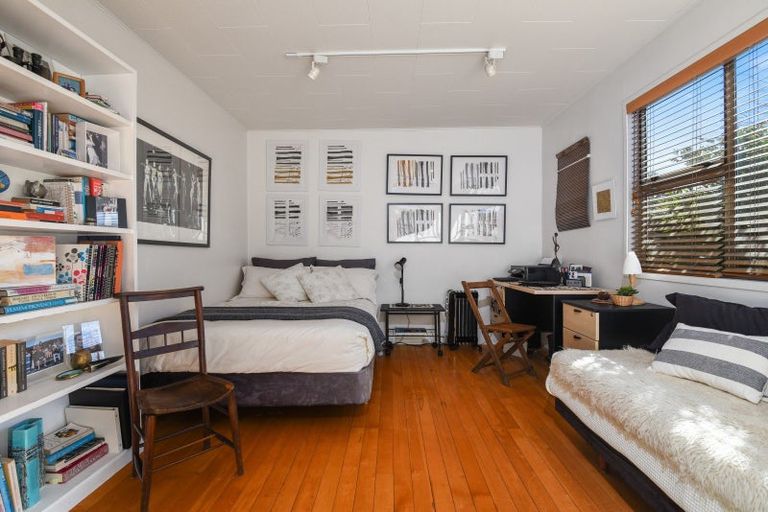 Photo of property in 125 Koutu Road, Kawaha Point, Rotorua, 3010