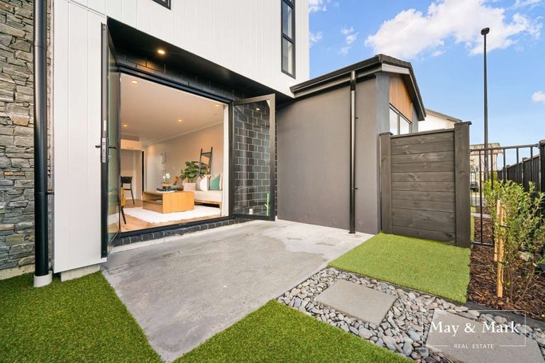 Photo of property in 4 Kumerahou Street, Kumeu, 0810