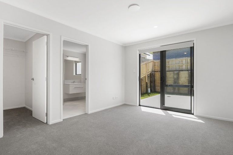 Photo of property in 58 Leathem Crescent, Pokeno, 2402