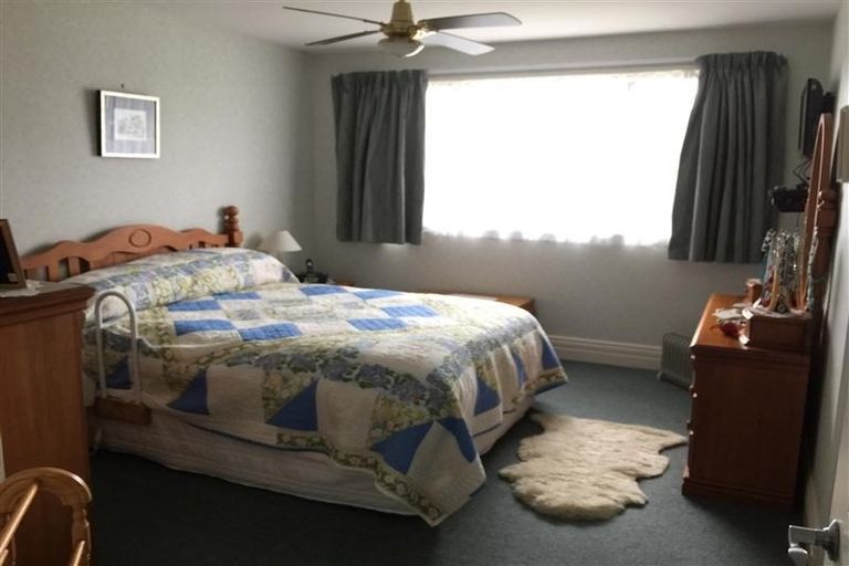 Photo of property in 2 Ashdonleigh Grove, Stoke, Nelson, 7011