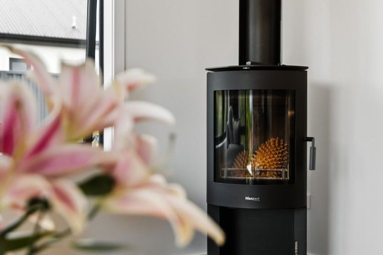 Photo of property in 28 Naylor Street, Clyde, 9330