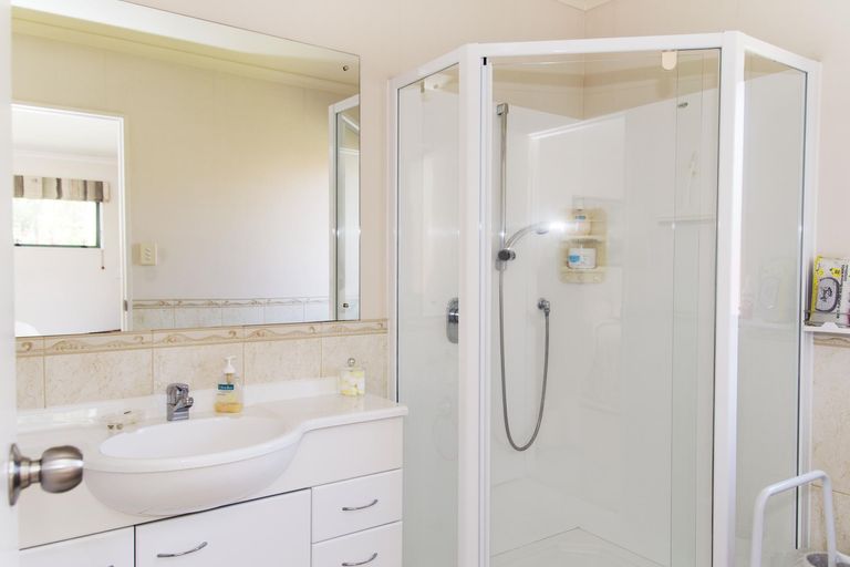 Photo of property in 50 Blackwood Drive, Wattle Downs, Auckland, 2103