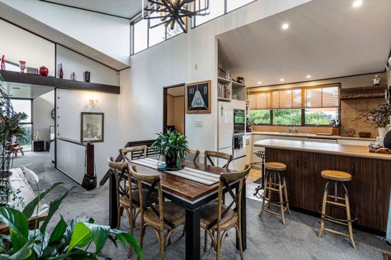 Photo of property in 2 Exeter Place, Tihiotonga, Rotorua, 3015