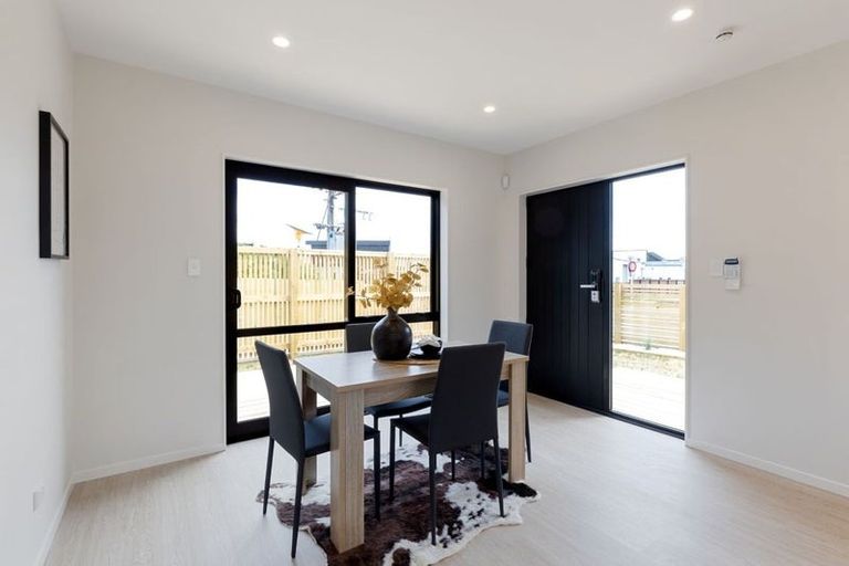 Photo of property in 2/41 Forsyth Street, Saint Andrews, Hamilton, 3200