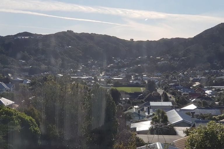 Photo of property in 63 Kano Street, Karori, Wellington, 6012