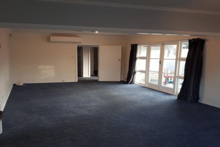 Photo of property in 35 Carruthers Street, Ilam, Christchurch, 8041