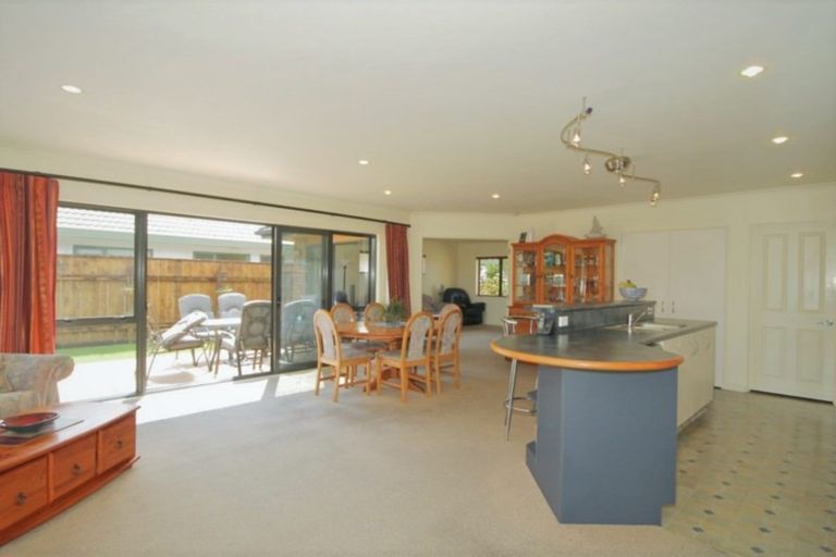 Photo of property in 11 Homewood Avenue, Levin, 5510