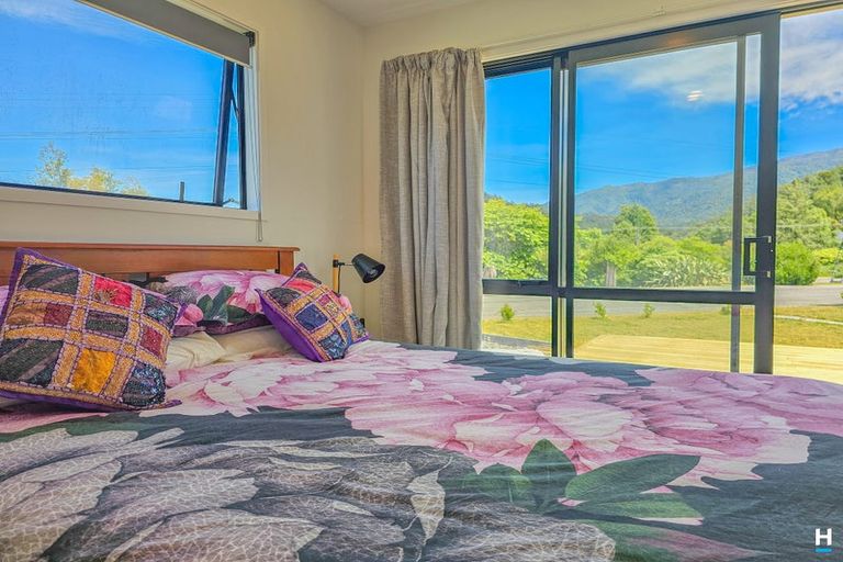 Photo of property in 36 Hilton Street, Blackball, 7804