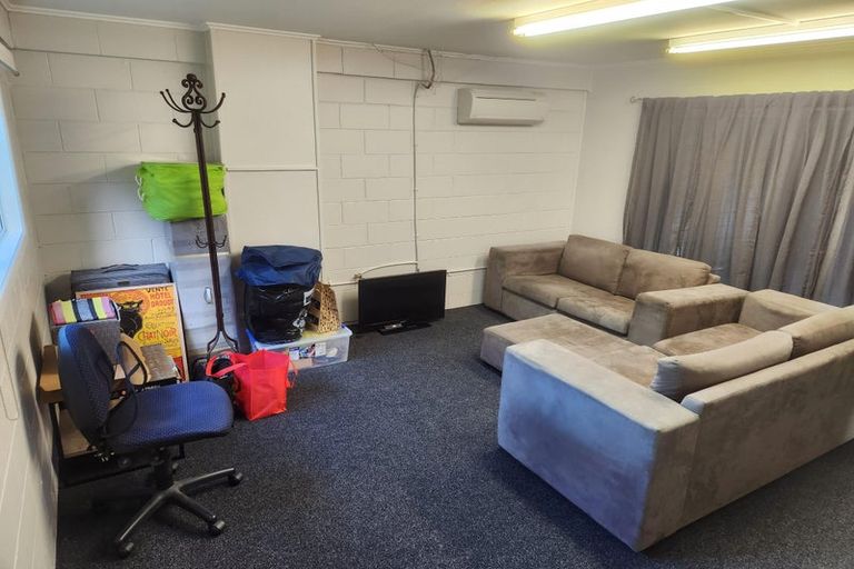 Photo of property in 25 Mulberry Street, Maungaraki, Lower Hutt, 5010