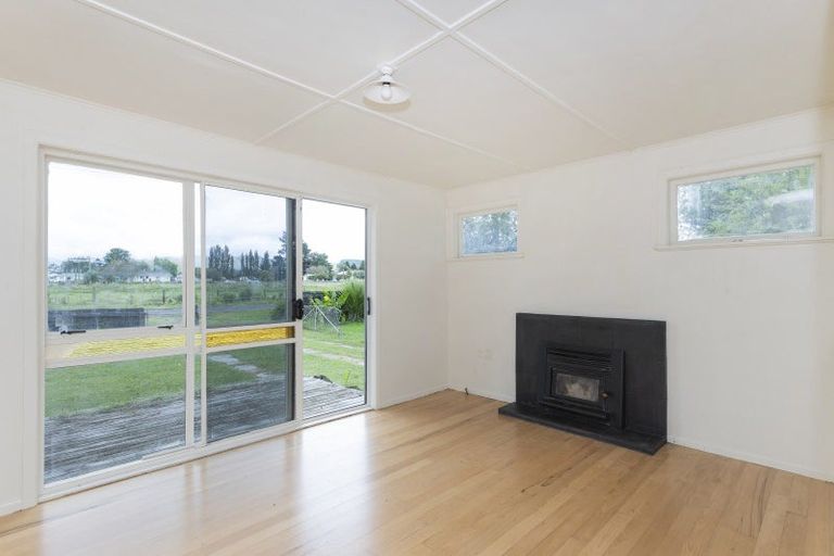 Photo of property in 12 Hetata Street, Whatatutu, Te Karaka, 4094