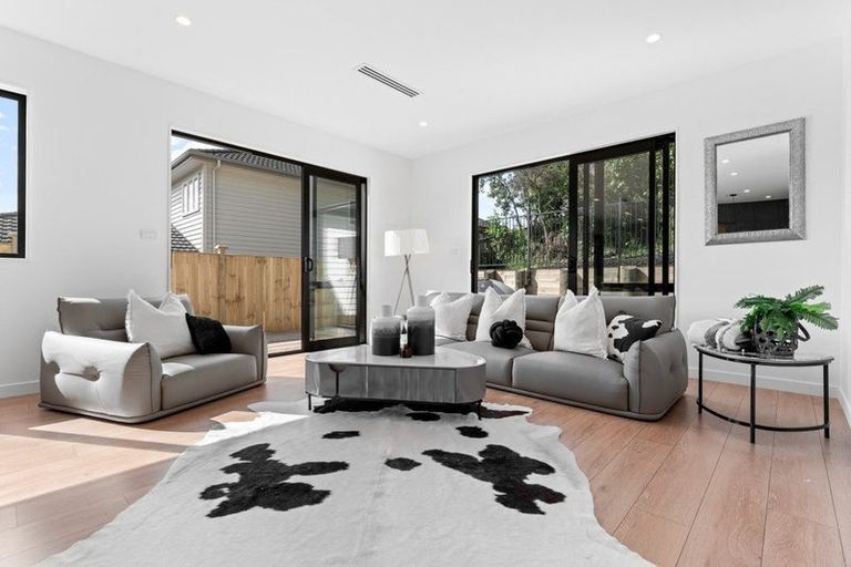 Photo of property in 3 Anehu Place, Greenhithe, Auckland, 0632