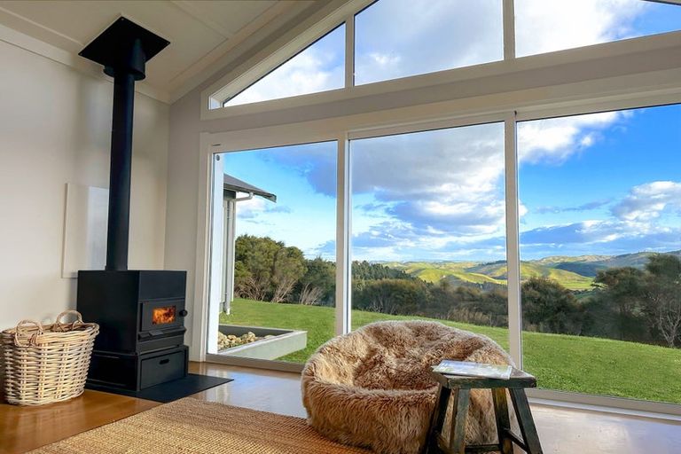 Photo of property in 14 Heipipi Drive, Eskdale, Napier, 4182