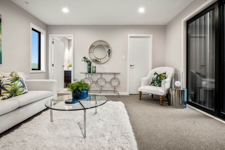 Photo of property in 14 Third Fairway Place, Albany, Auckland, 0632