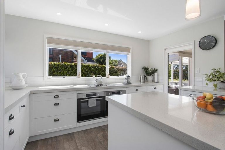 Photo of property in 56 Links View Drive, Omokoroa, 3114