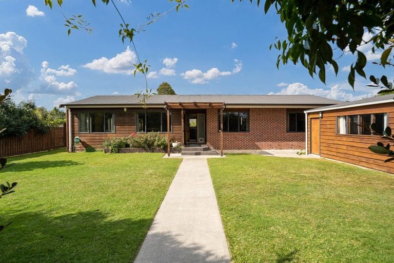 Photo of property in 17 Vogel Street, Cambridge, 3434